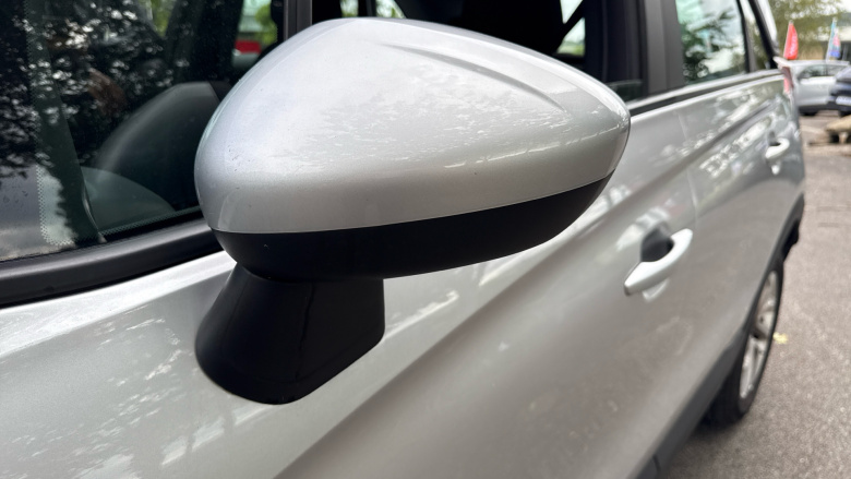 Vauxhall Crossland X 1.5 Turbo D ecoTec [102] SE Nav 5dr [Start Stop] Diesel Hatchback